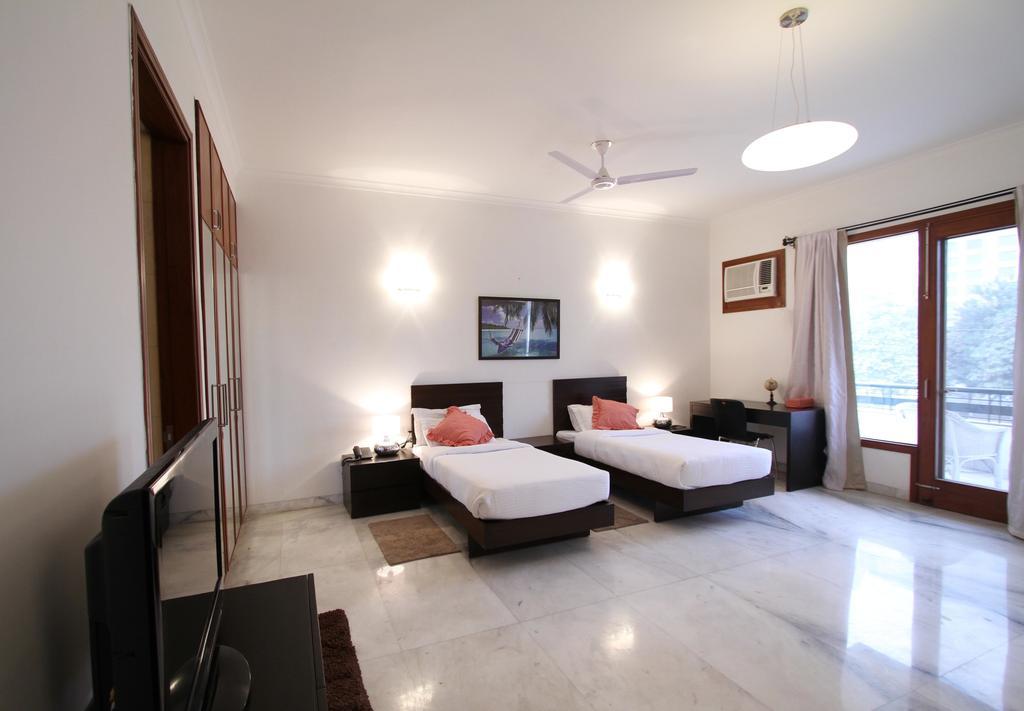 Luxury Suites And Hotels-Parkfront Gurgaon Exteriör bild